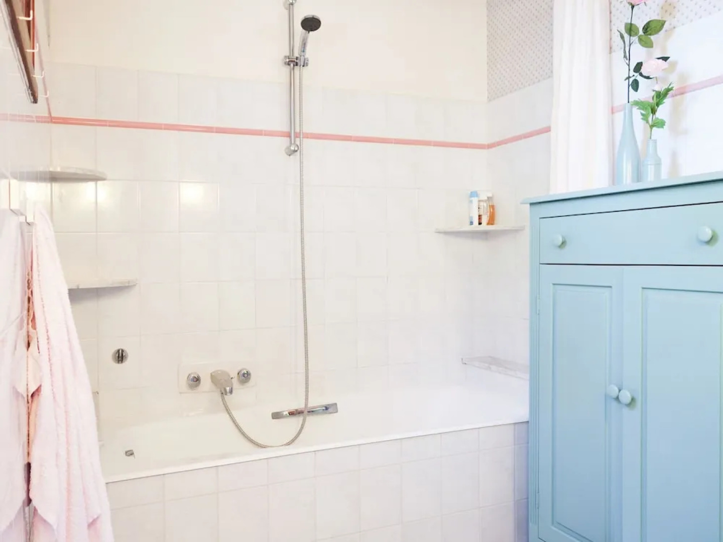 Lovely Villa in La Coquille with Swimming Pool