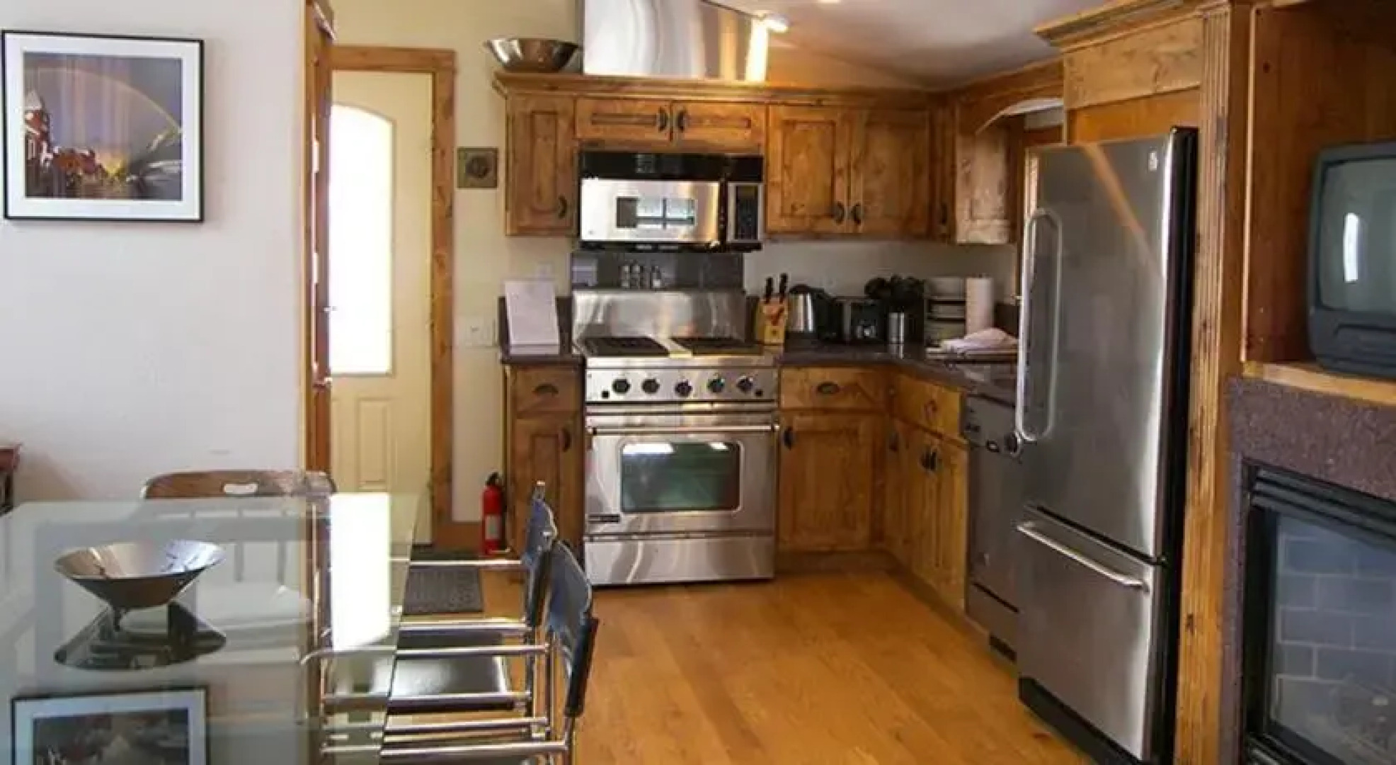 RedAwning Wood Residence