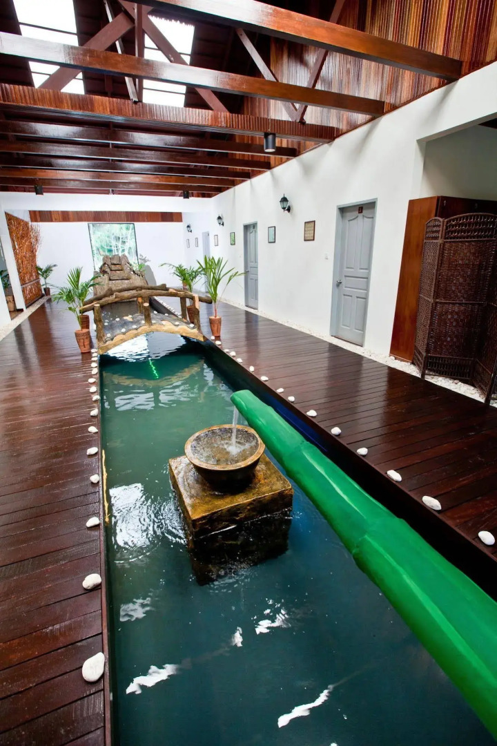 Pom Pom Island Resort