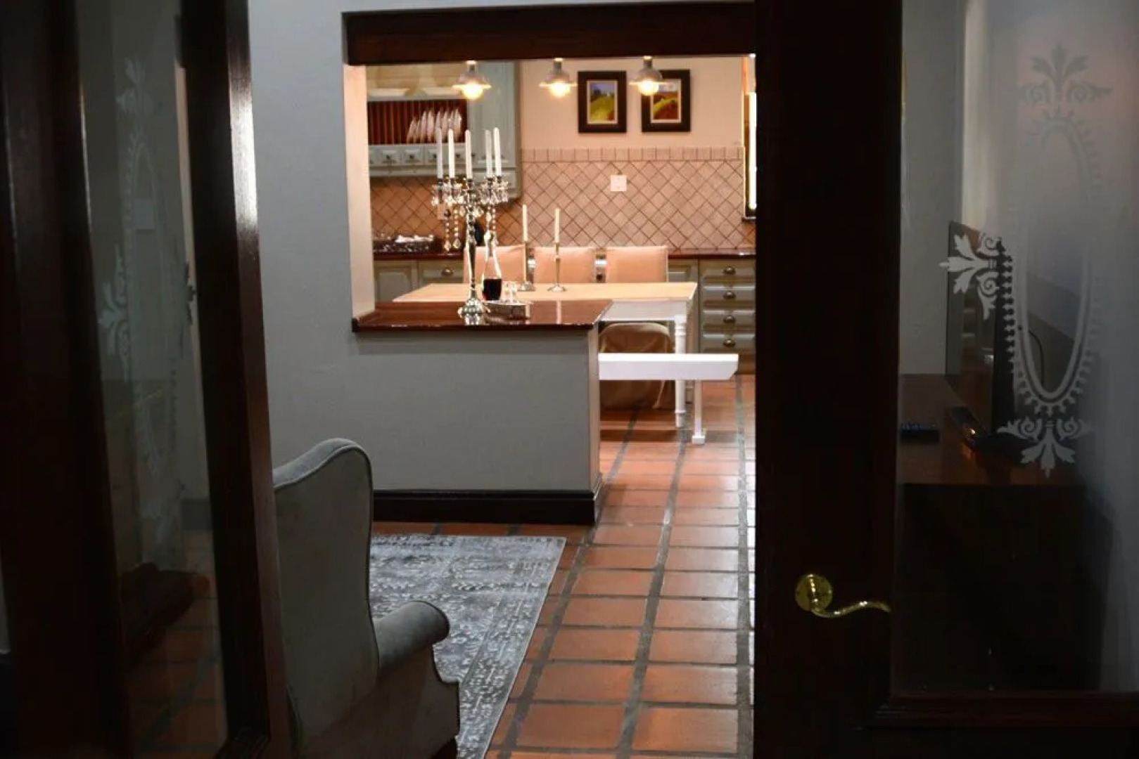 Elegant Manor Guest House