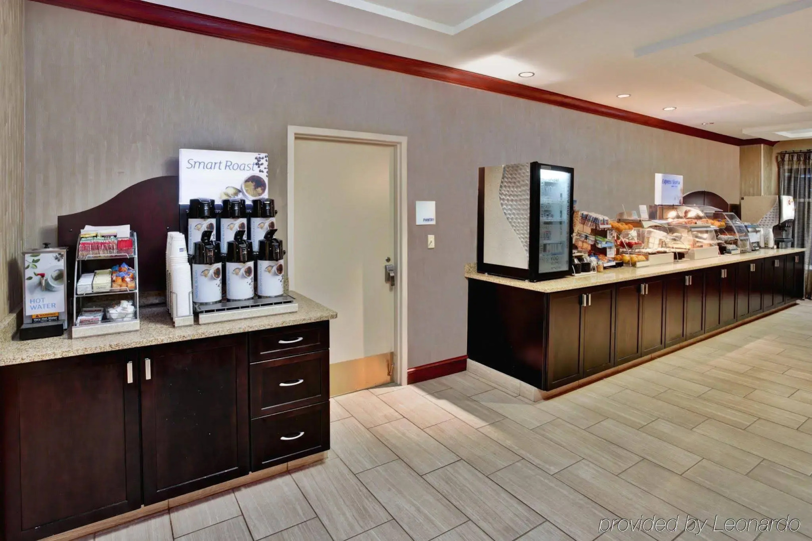 Holiday Inn Express Hotel & Suites Grand Rapids-North by IHG