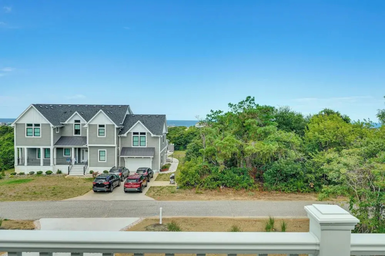 Walk to Beach: Southern Shores Retreat w/ Hot Tub