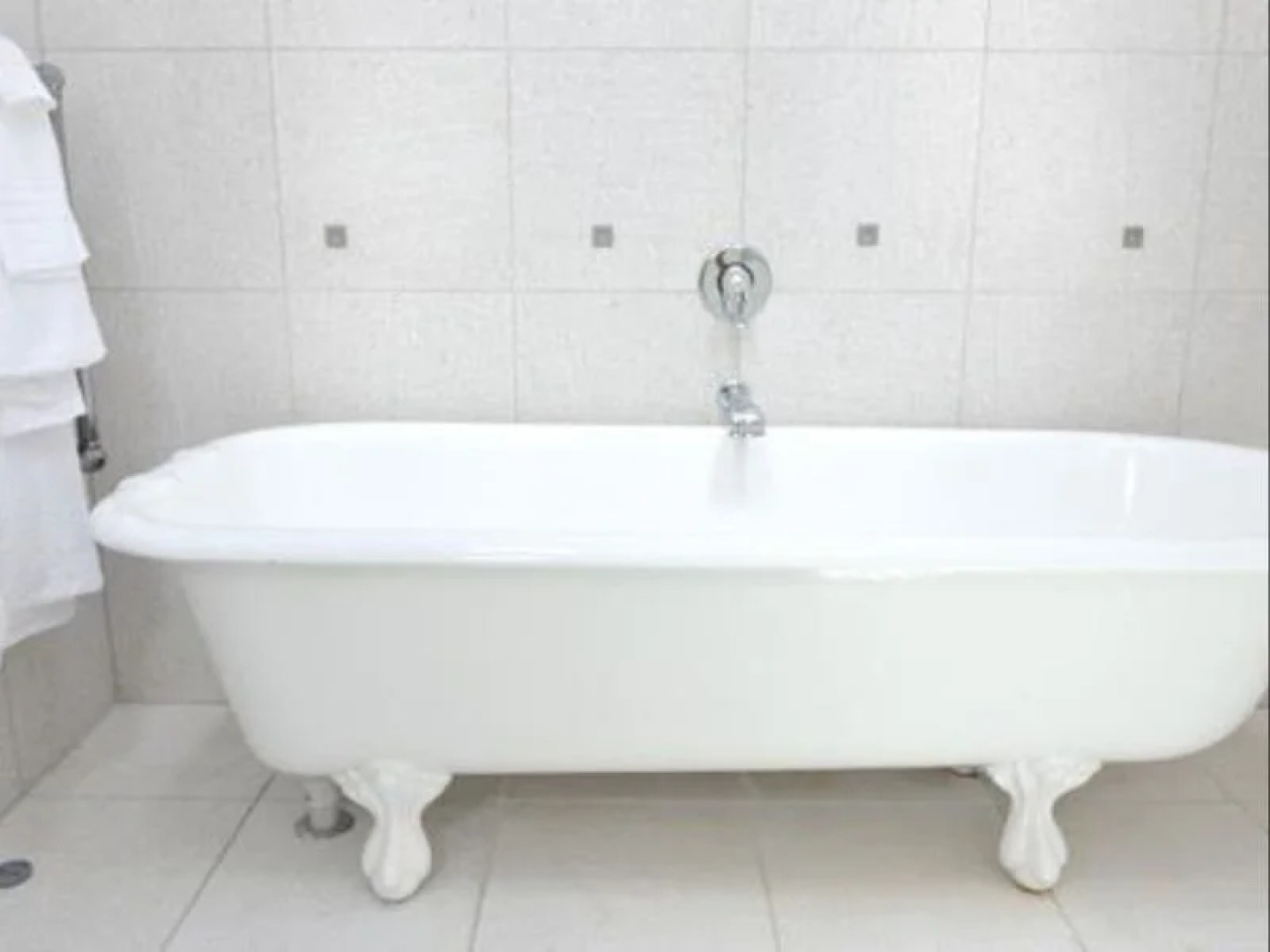 970 Lonely Bay Lodge