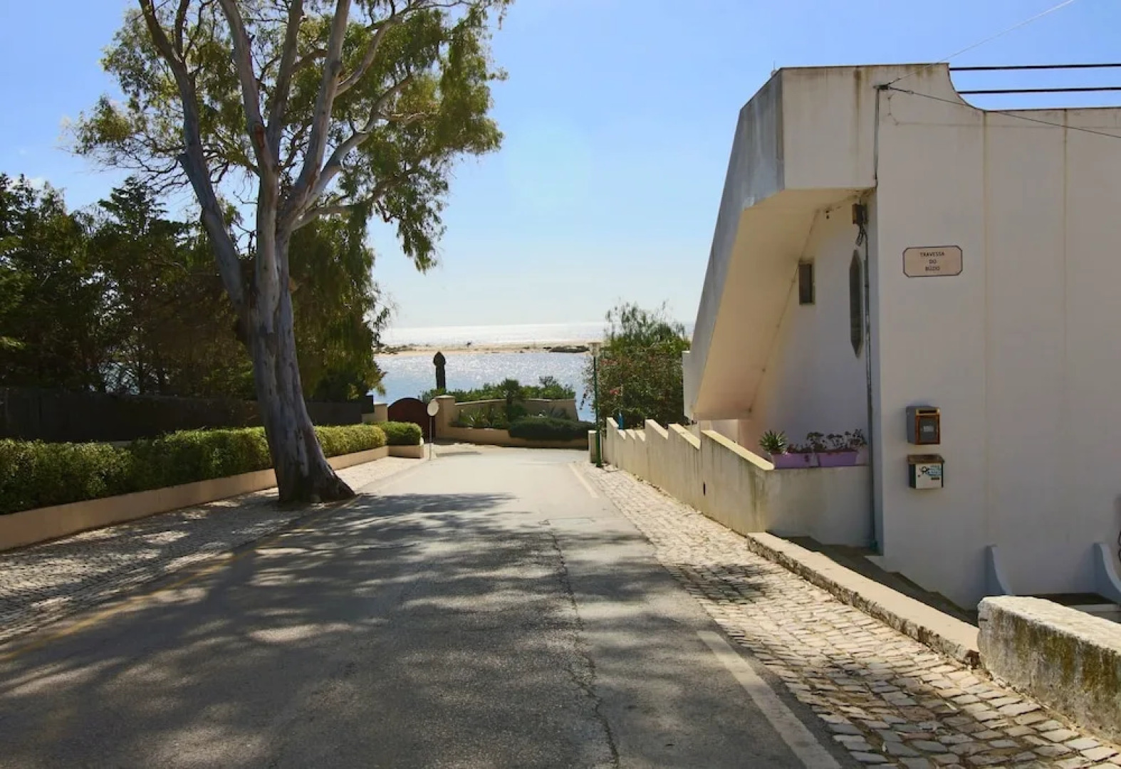 Horta do Mar 2 by Lightbooking