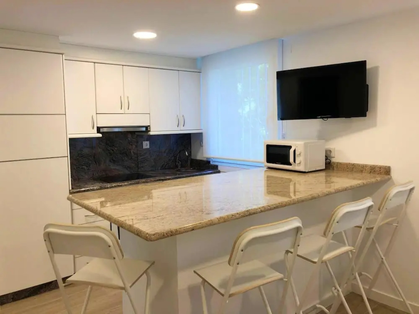 Apartment With 2 Bedrooms in Santiago de Compostela, With Wifi