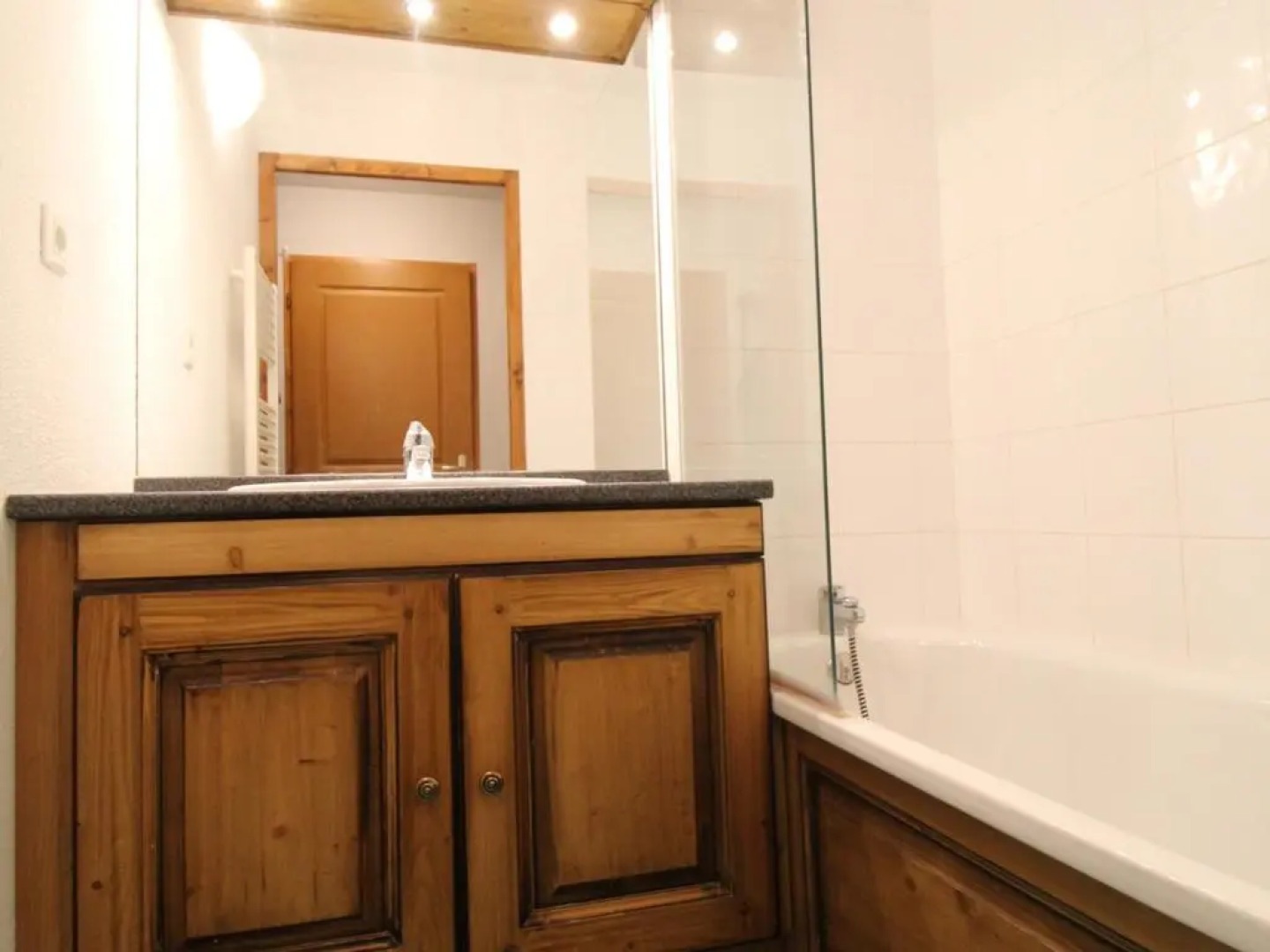 Appartement Lanslebourg-Mont-Cenis, 3 pièces, 6 personnes - FR-1-508-97