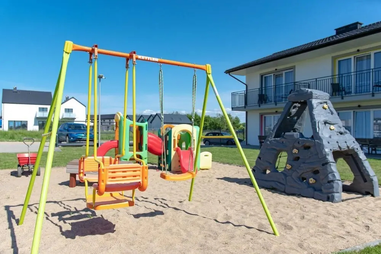 Apartamenty Kolory Lata - 365PAM