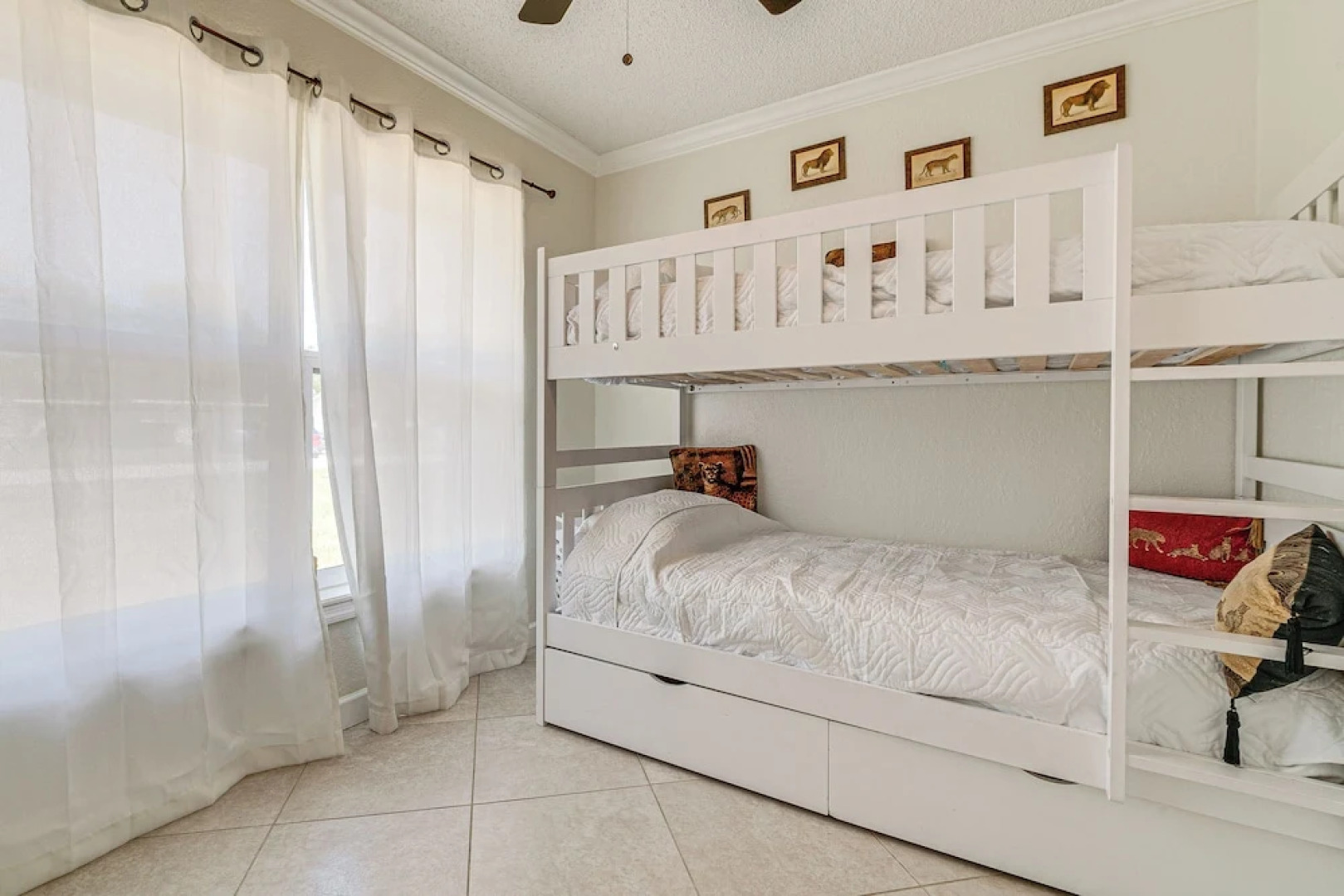 Screened Lanai & Heated Pool: Spring Hill Home