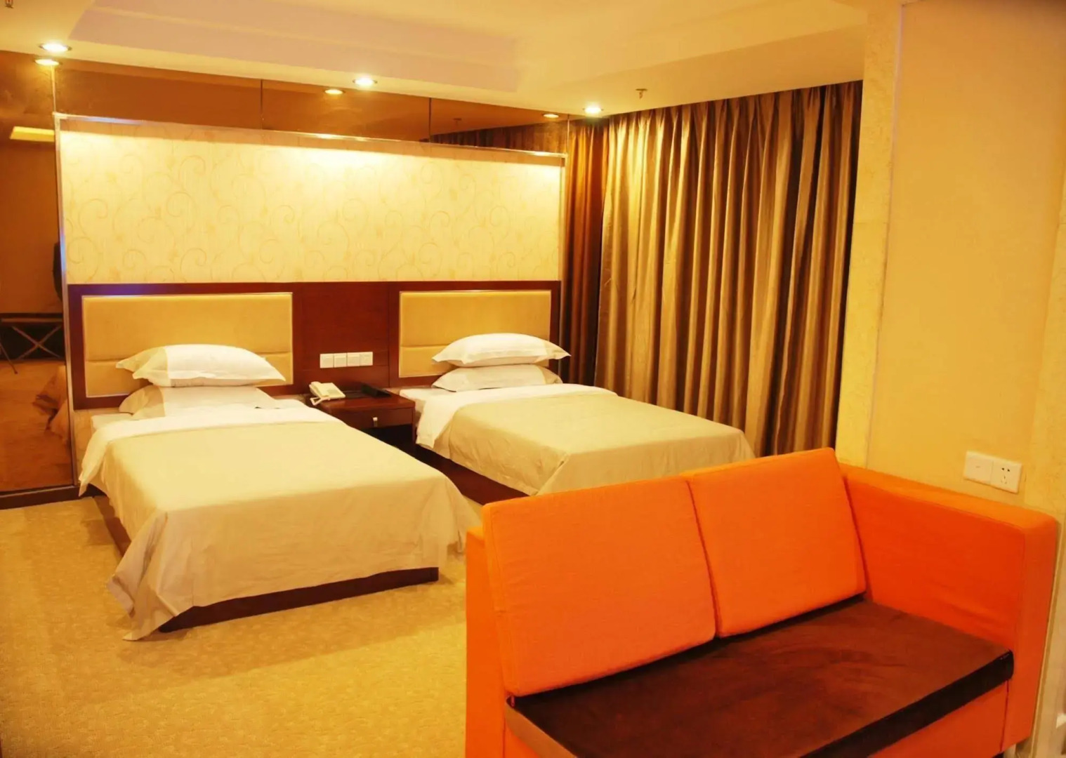 Vienna Hotel Qingyuan Lianjiang Road