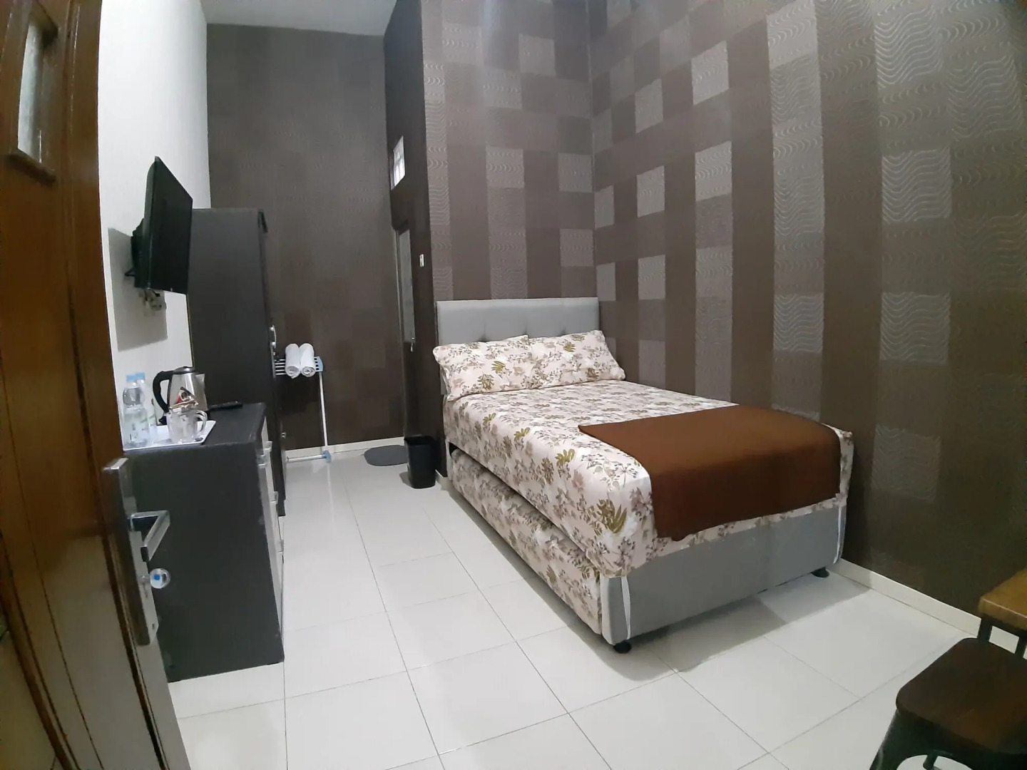 Soreang Hotel by ZUZU