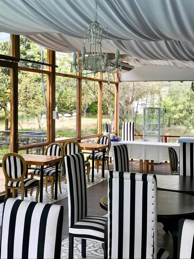 Howard Johnson By Wyndham Olmue