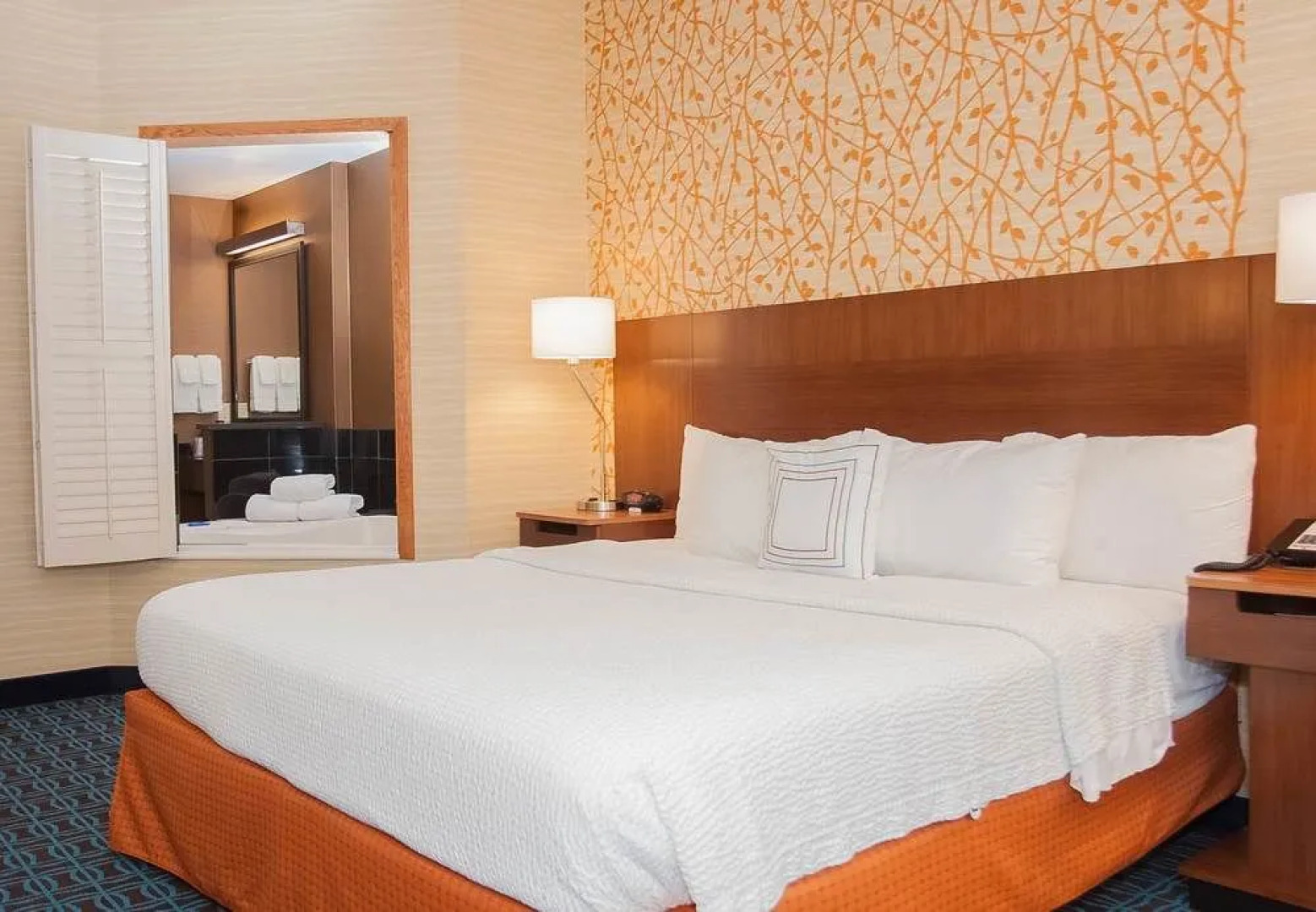 Comfort Inn & Suites South Akron