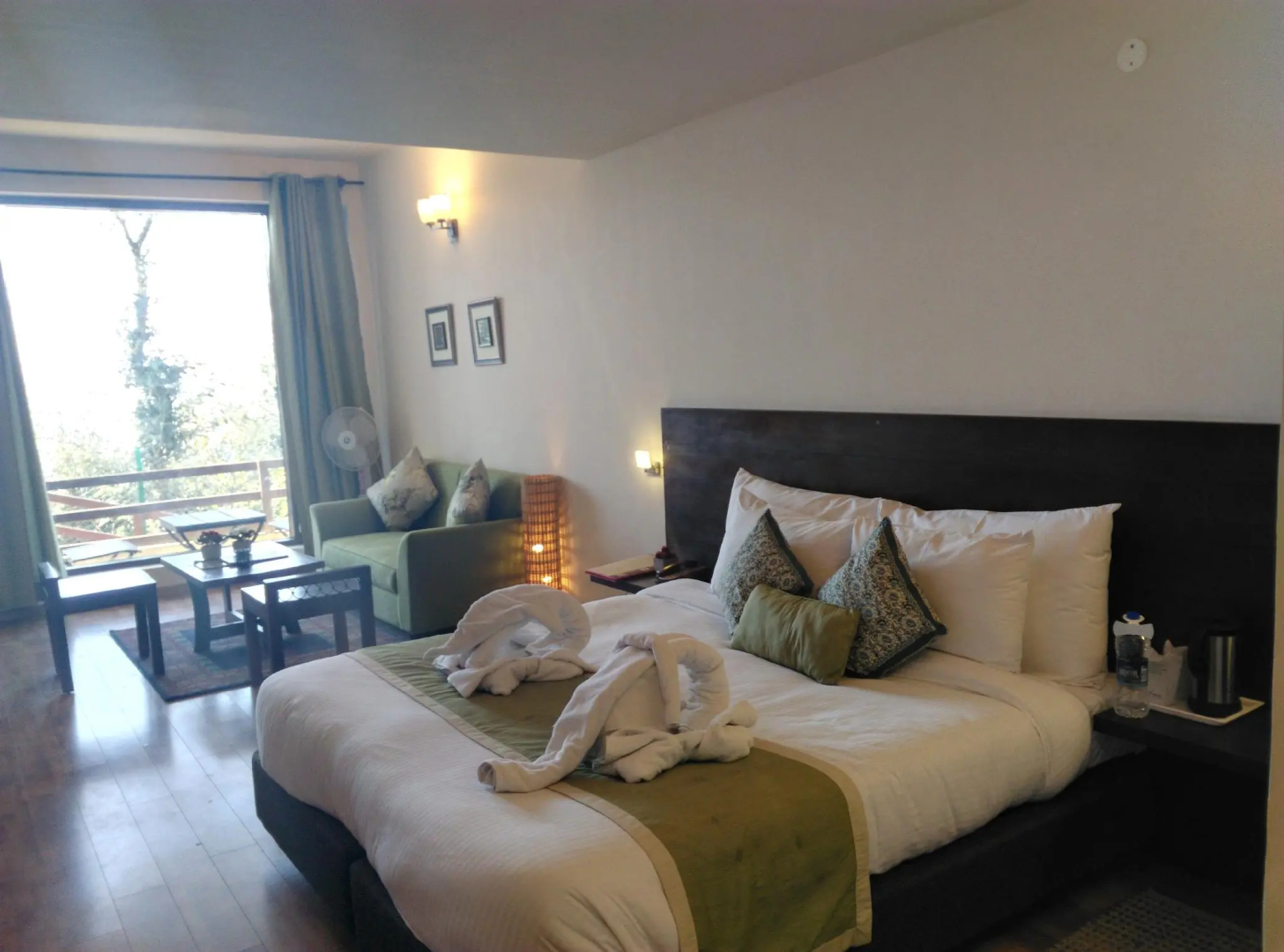 WoodSmoke resort & Spa