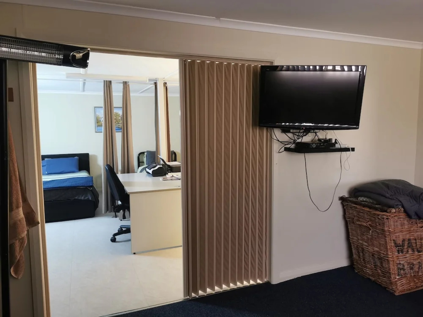 Chrissie's Dongara - Pet Friendly