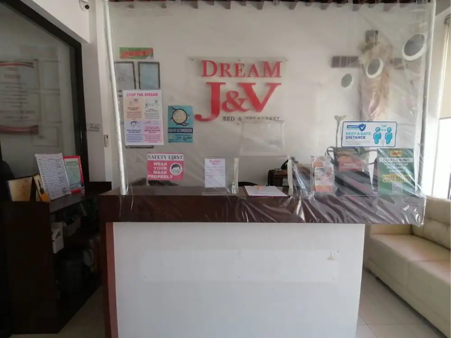 OYO 869 Jnv Dream Hotel