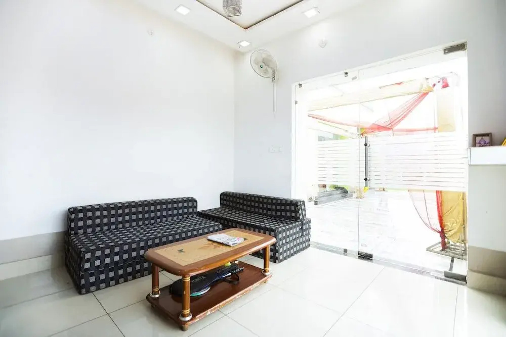 Oyo 47099 Azad Garden