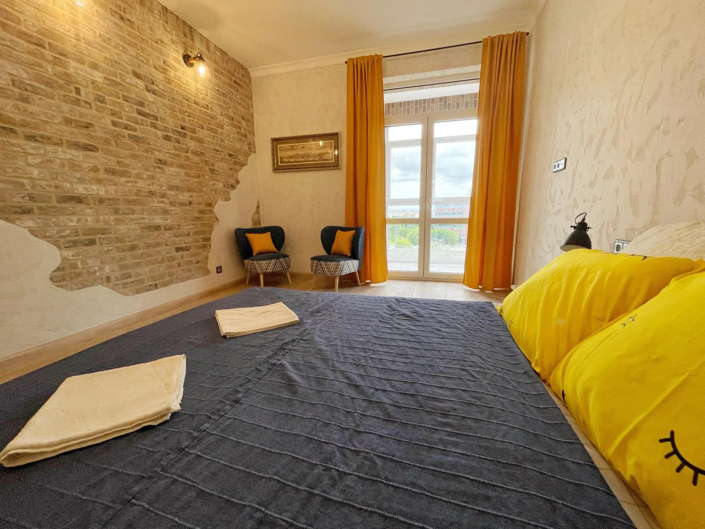 Апартаменты на Профессора Севастьянова 22а