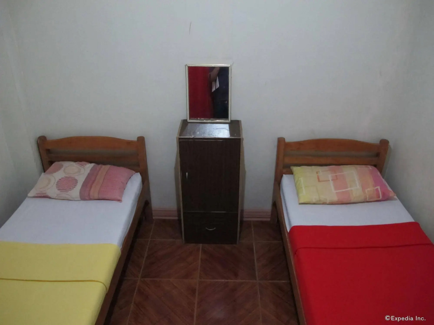 Pere Aristo Guesthouse