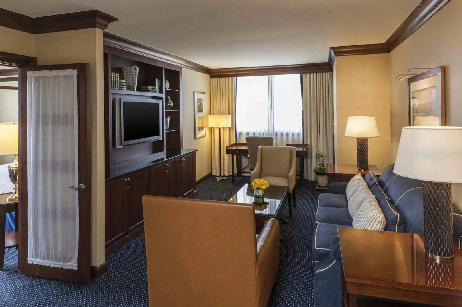 Sheraton Norfolk Waterside Hotel