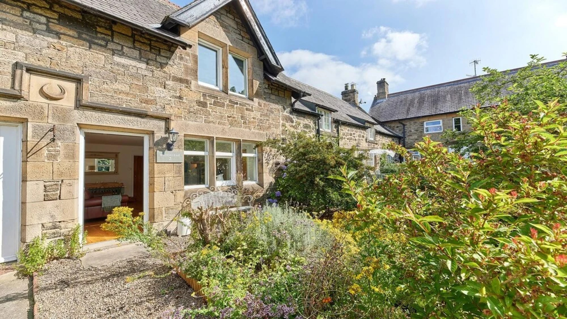 Host Stay Waterleap Cottage