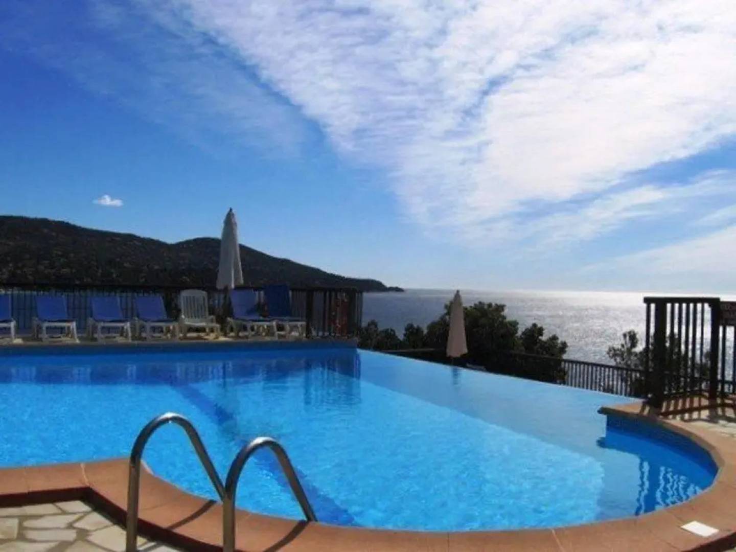 Appartement Pramousquier, 2 pièces, 4 personnes - FR-1-251-151