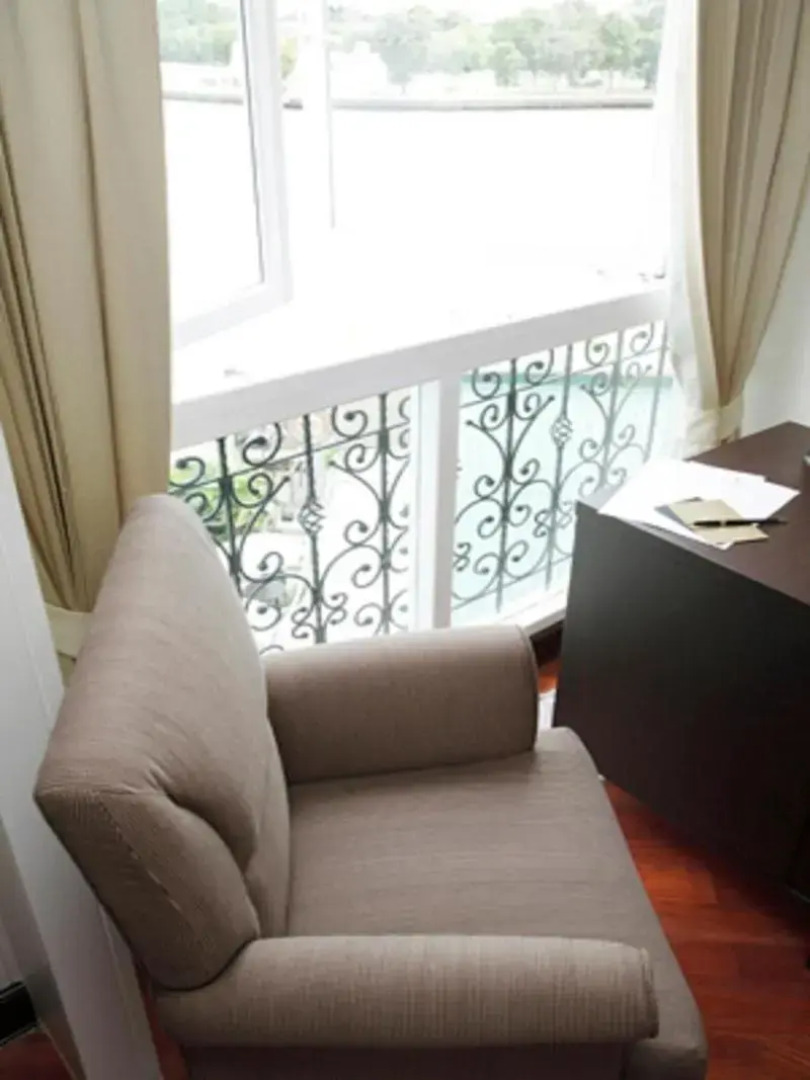 Aurum The River Place