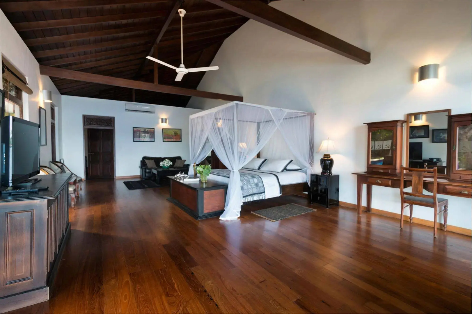 Villa Republic Bentota