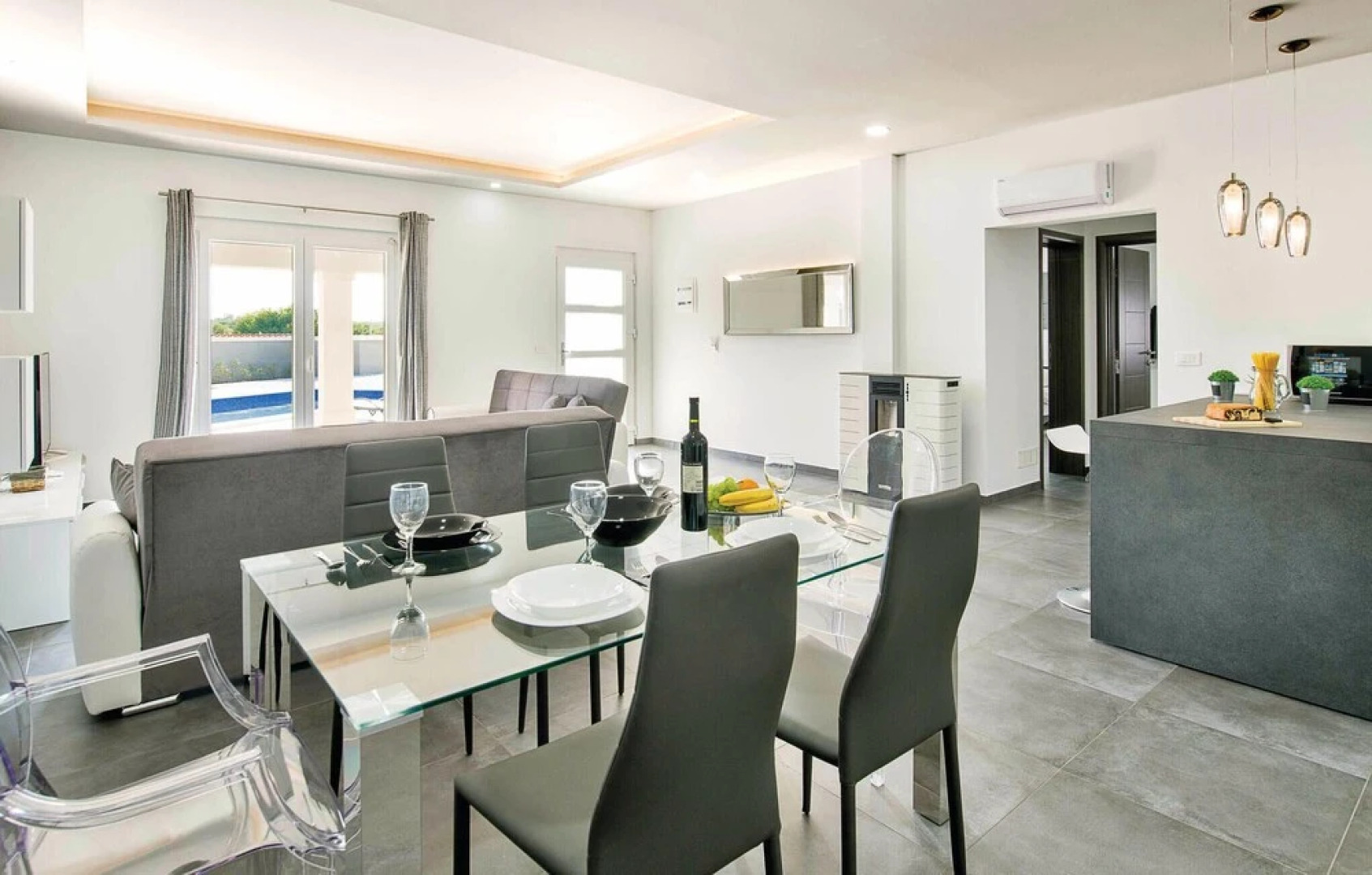 Beautiful Home in Filipana With Wifi, 2 Bedrooms and Sauna