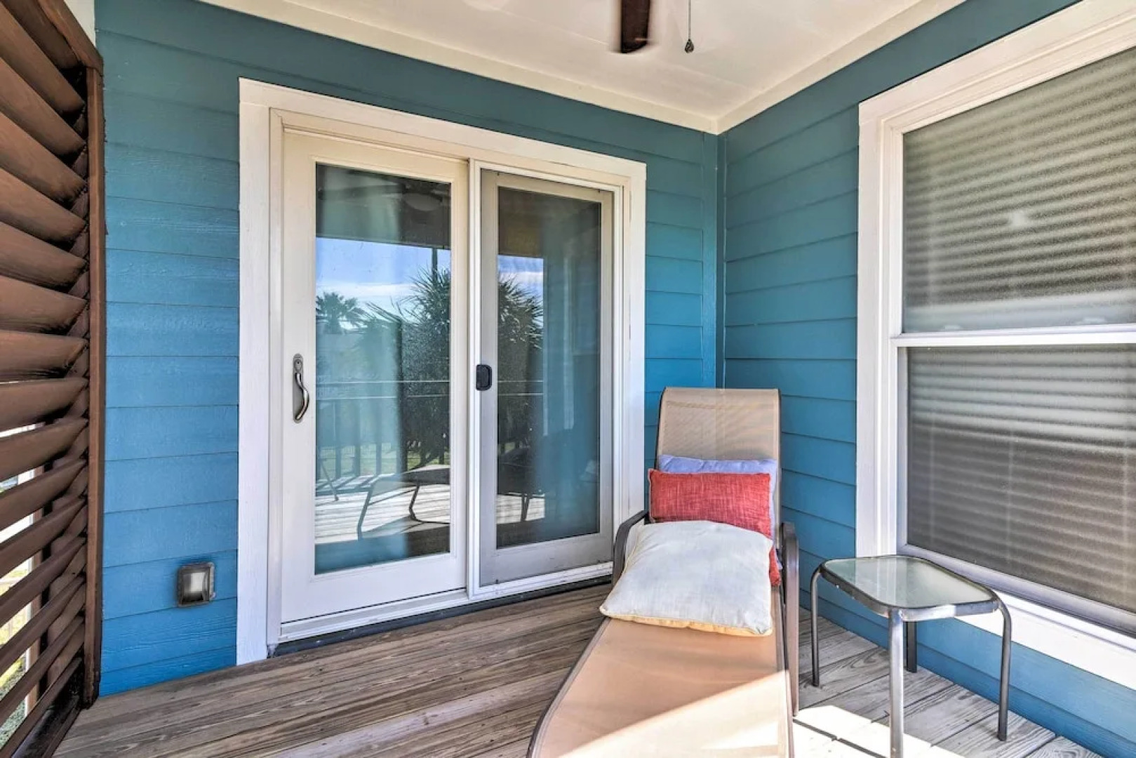 Jamaica Beach Waterfront Getaway: Kayaks & Dock!