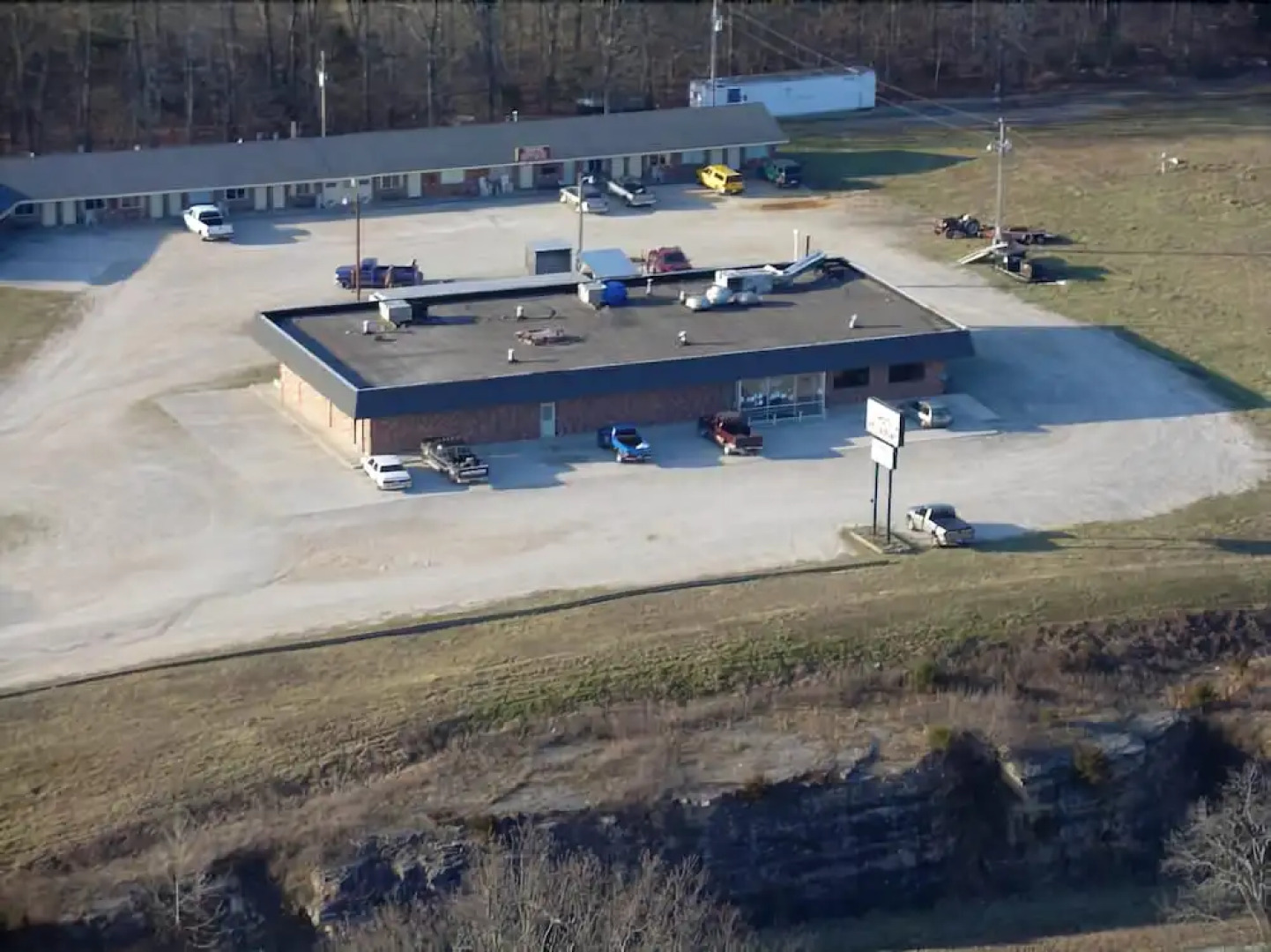 Ozark Plaza Motel & RV Park