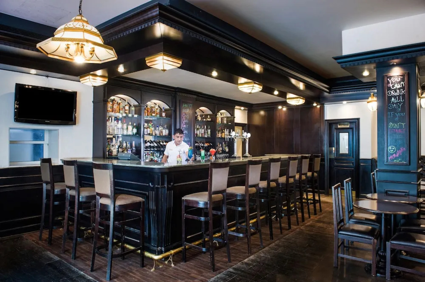 Отель Al Hamra Residence & Village