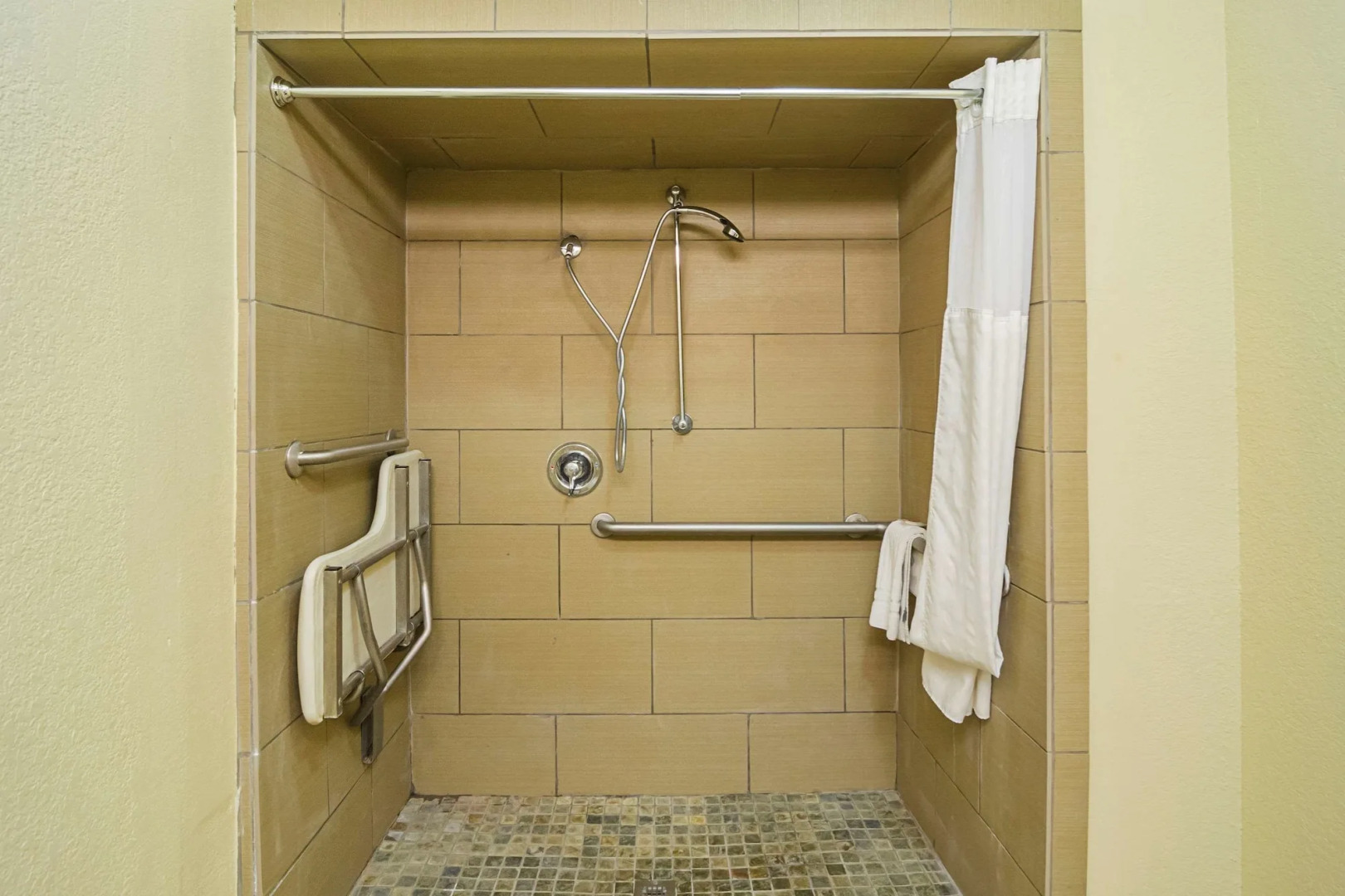 Red Roof Plus San Antonio Northeast