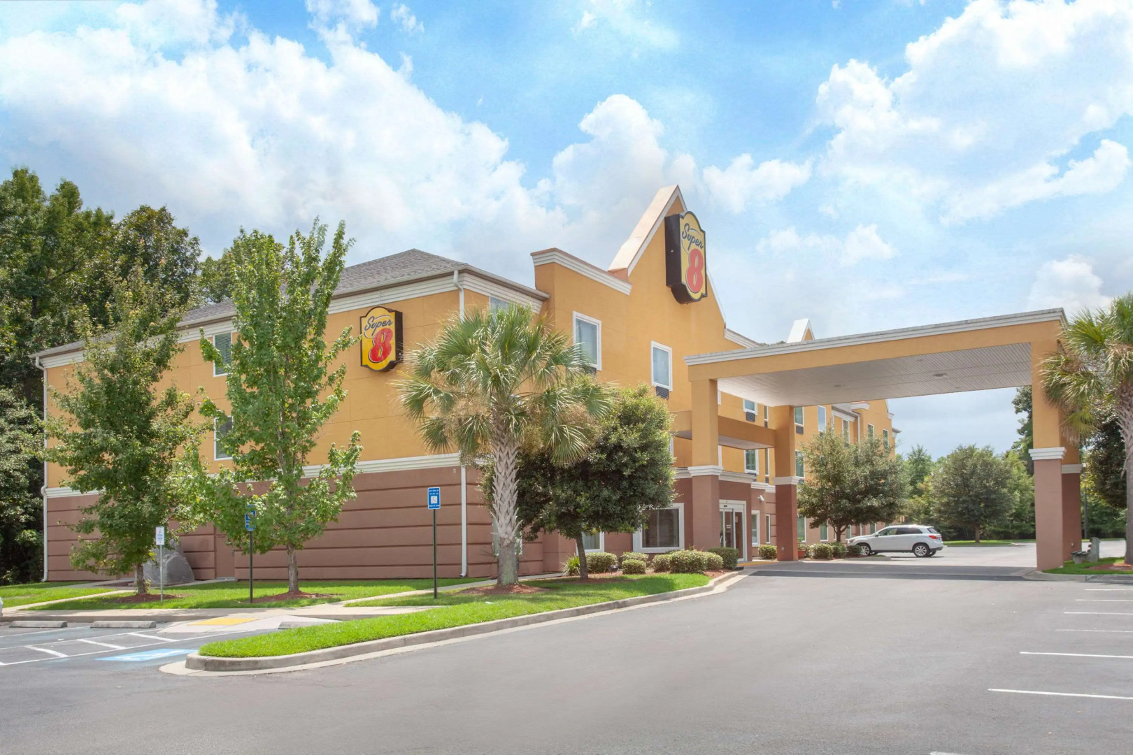 Spark by Hilton Savannah South I-95