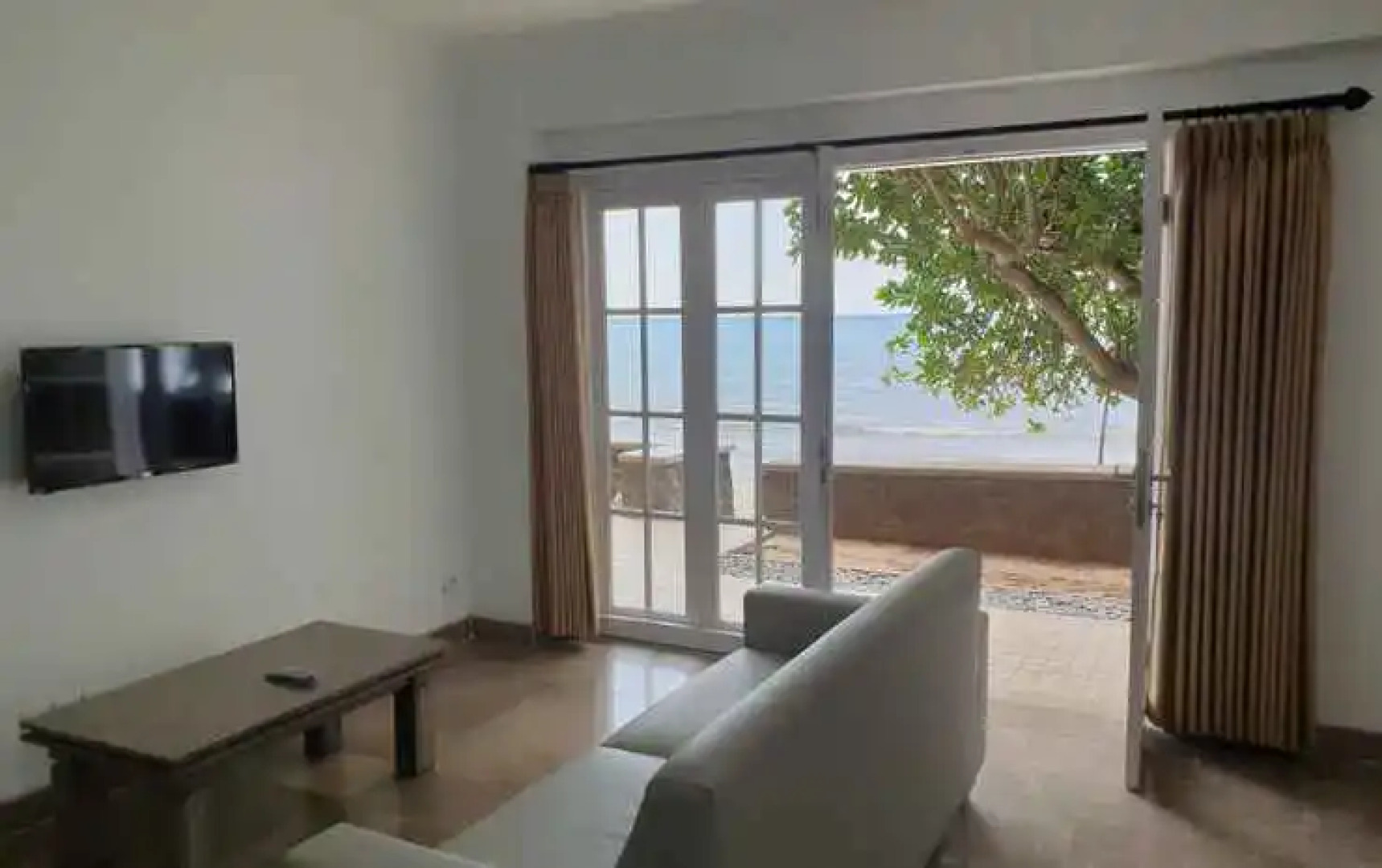 Carita Anyer Beach Condominium