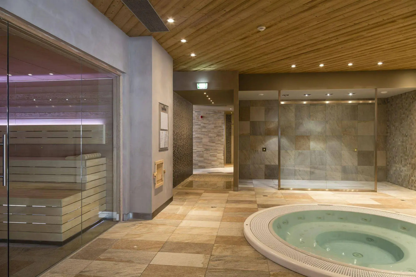 Hôtel Koh-I Nor by Les Etincelles