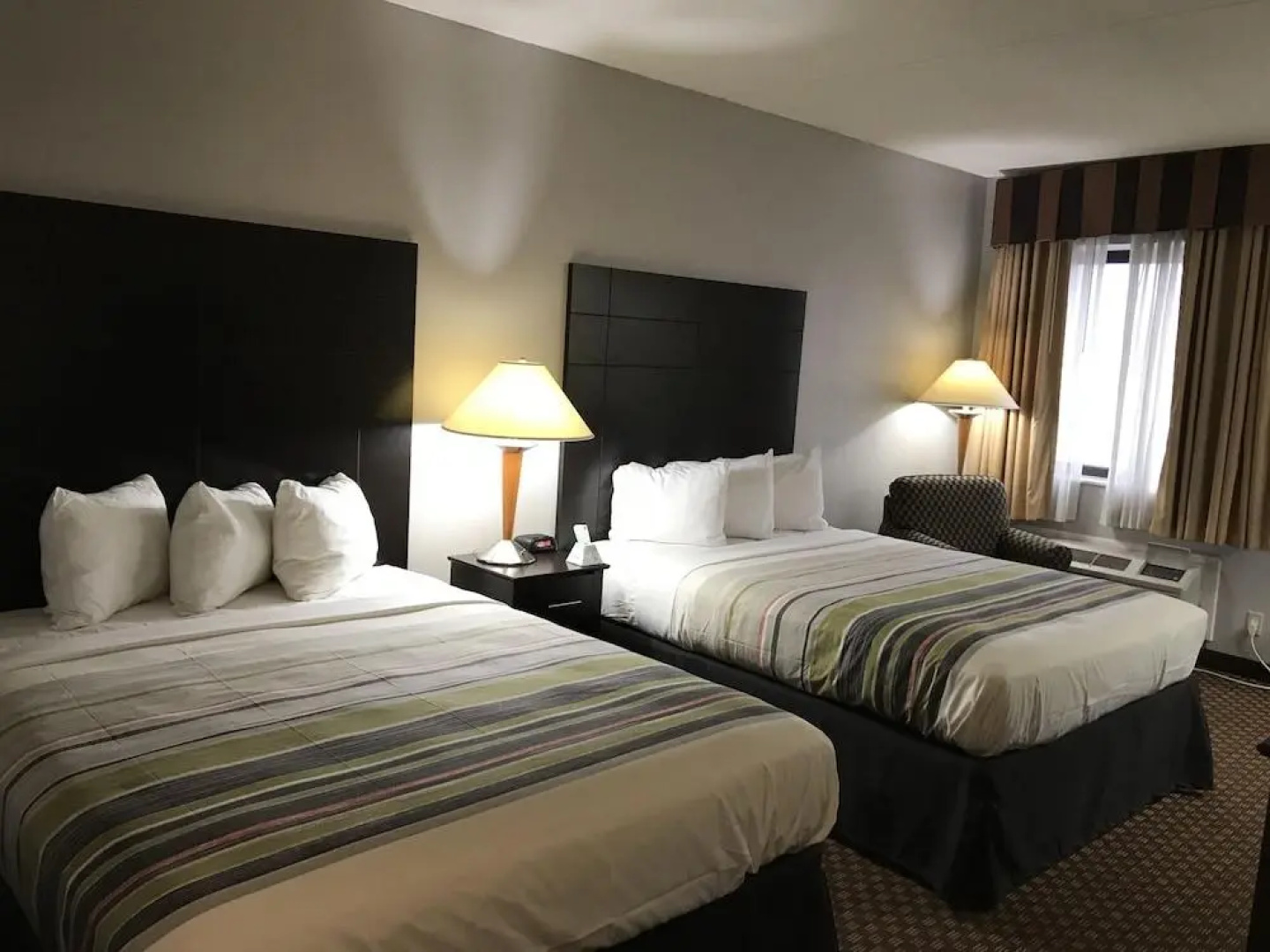 Country Inn & Suites by Radisson, Indianapolis East, IN