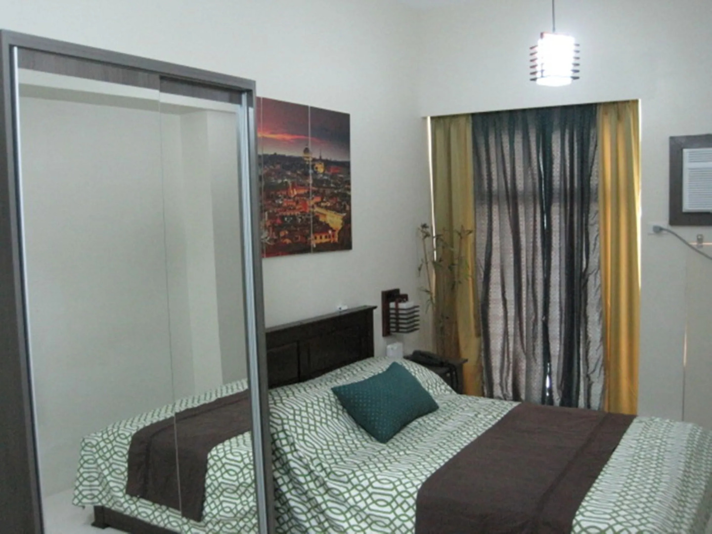 Premium Residence The Currency Ortigas