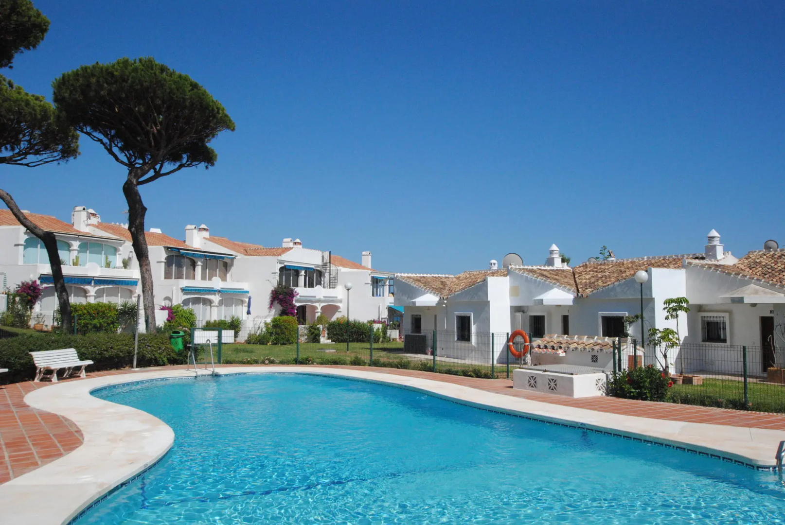 Cosy and bright frontline beach bungalow - Villa Pino - Mijas Costa - CS105