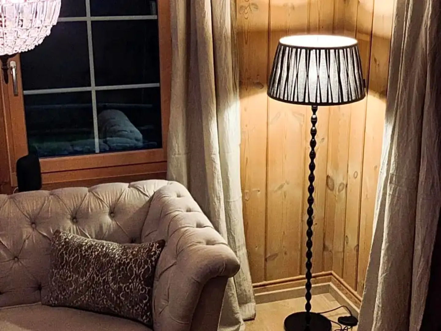 Casa Pasch - Boutique Bed and Breakfast in Cumpadials