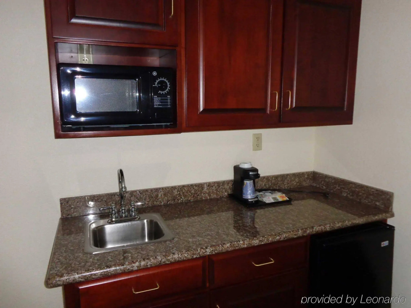 Holiday Inn Express & Suites New Buffalo by IHG