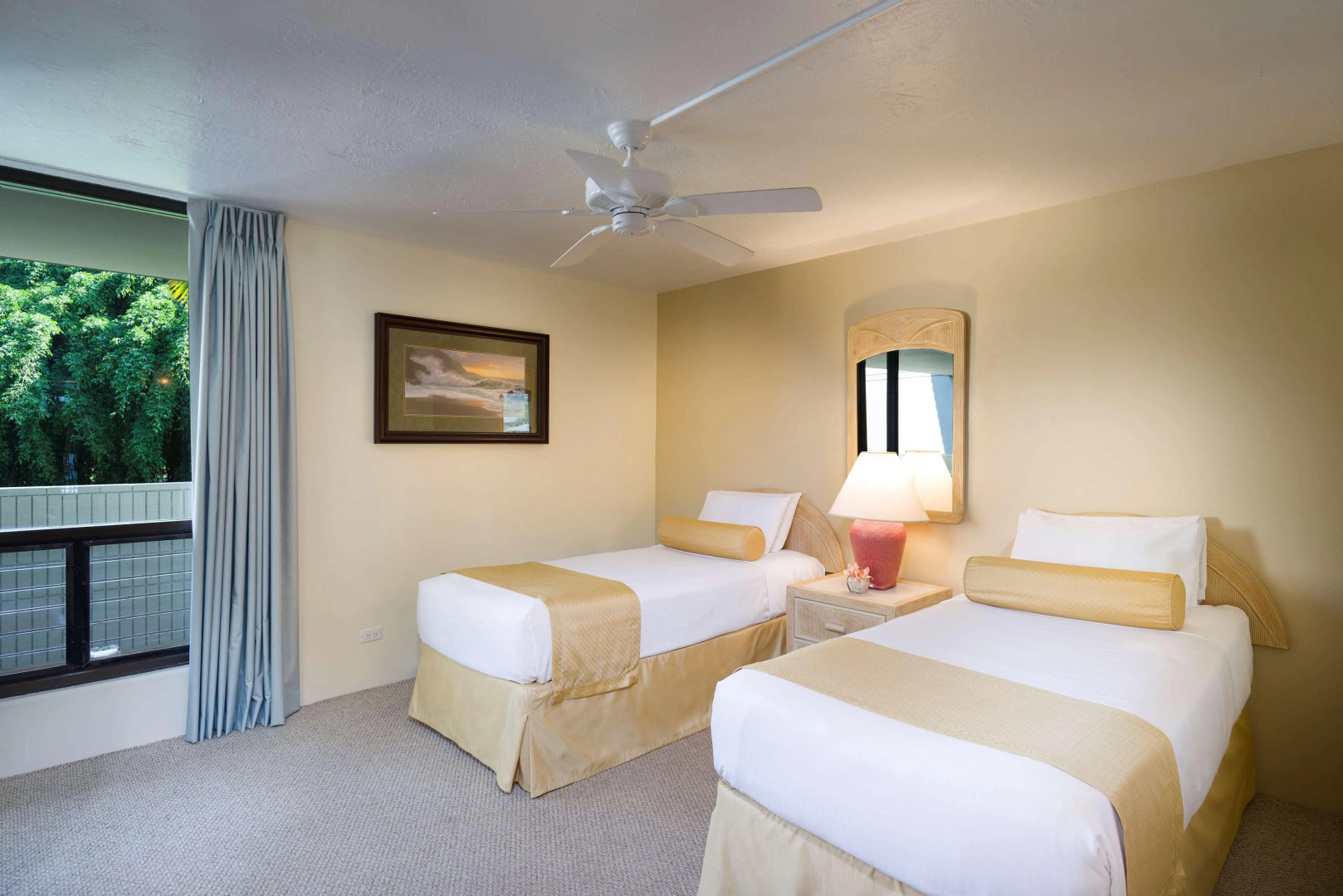 Aston Kona by the Sea