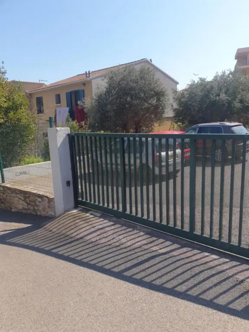 Beau Studio / Clim / Parking / Plage a 200 M