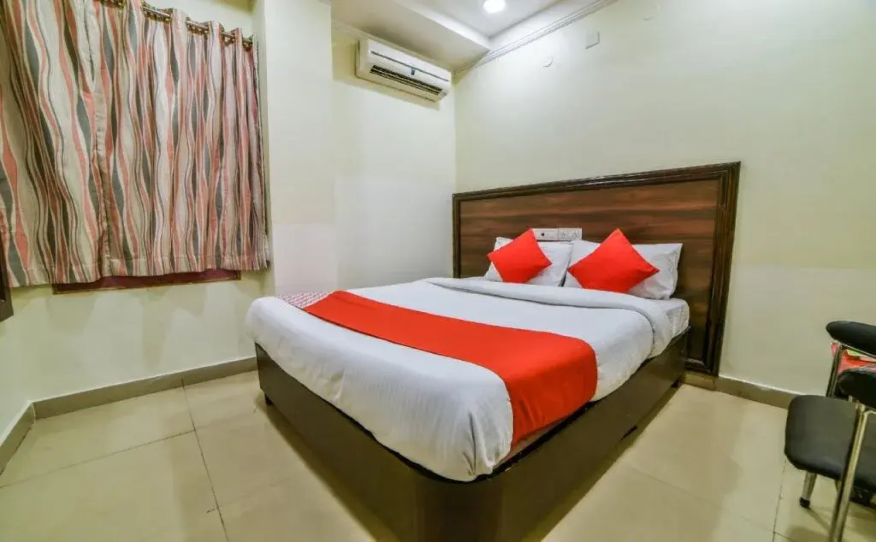 Surya Teja Residencyby OYO Rooms