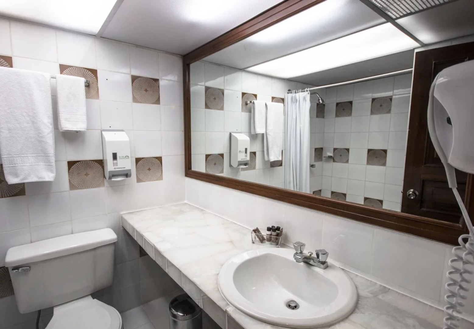 Hotel Presidente by NASS