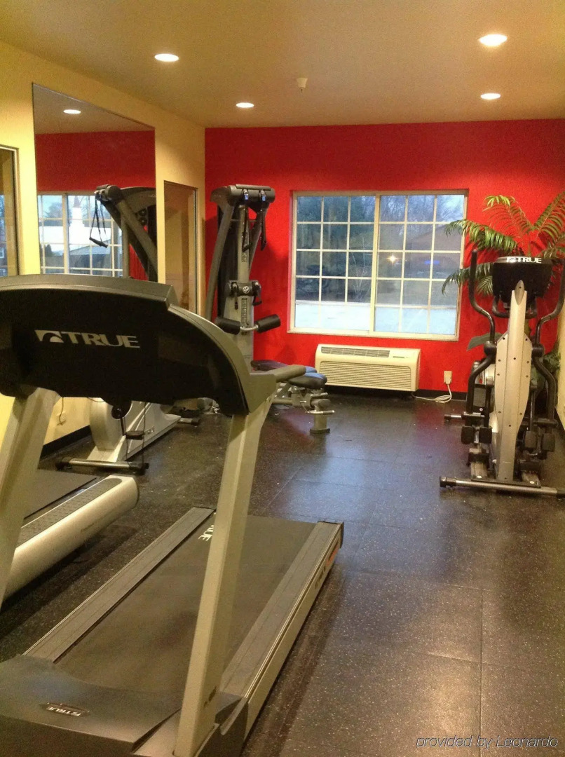 Country Inn and Suites Valparaiso