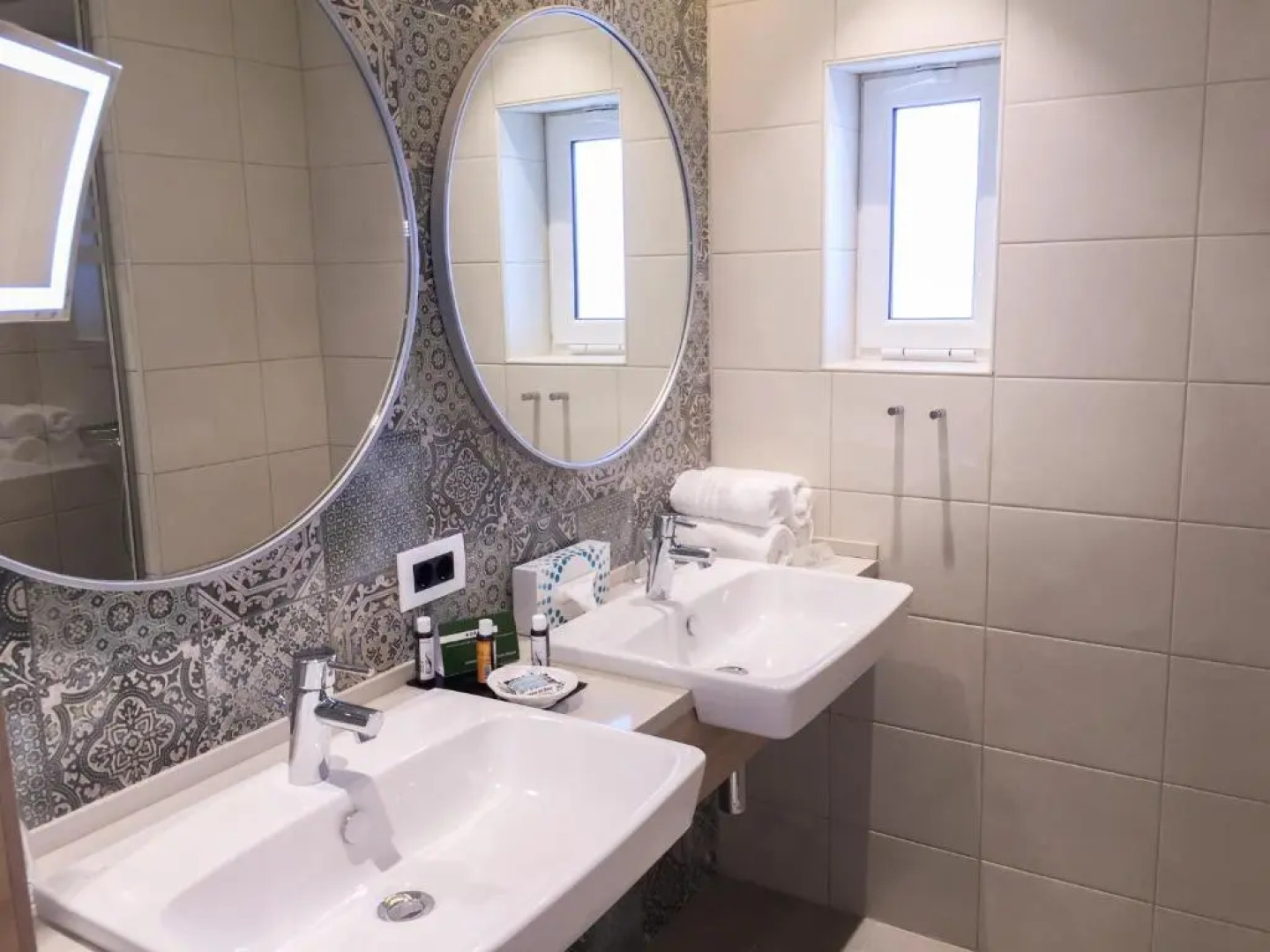 Robinson Kyllini Beach