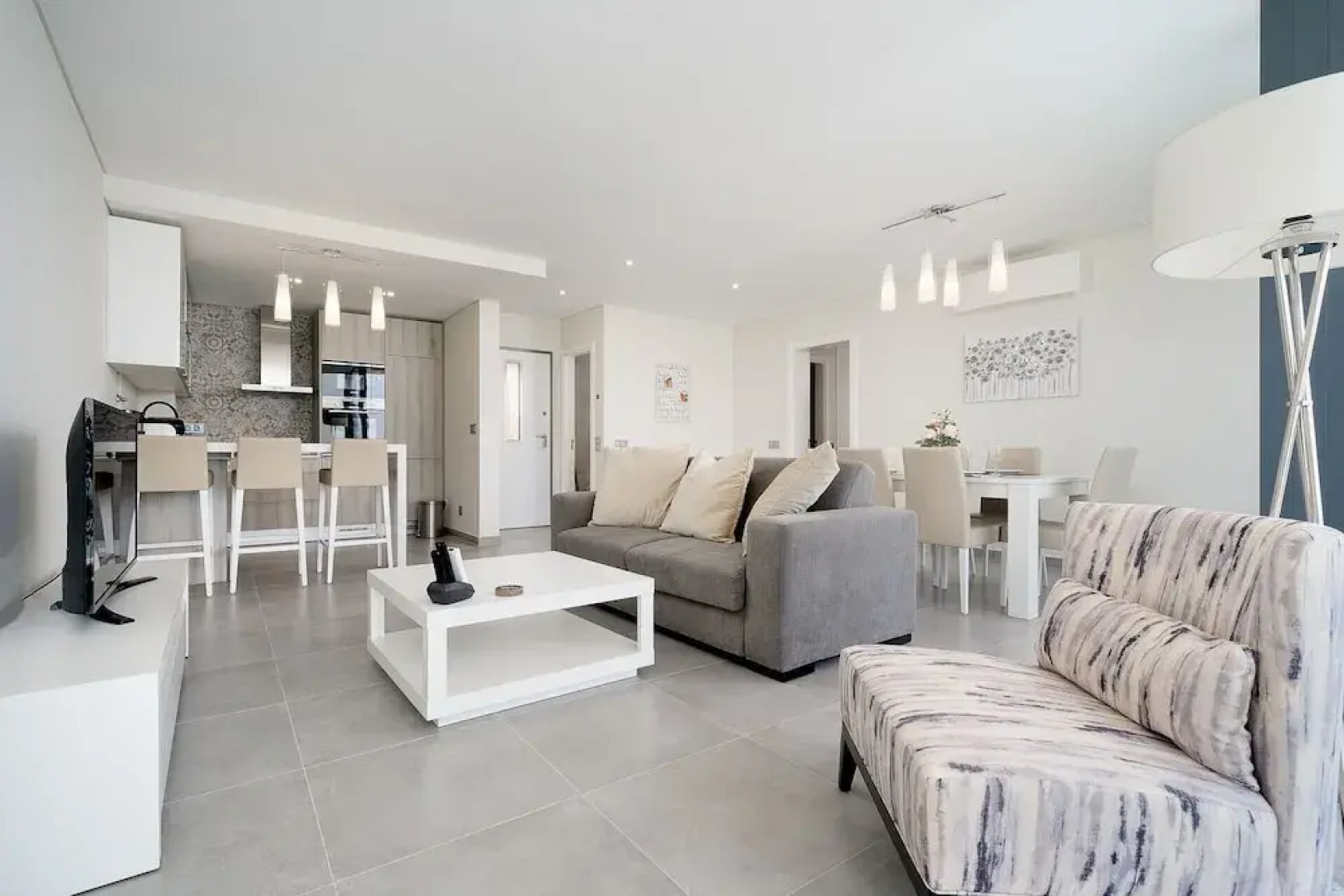 Portimão Ocean Breeze by Homing