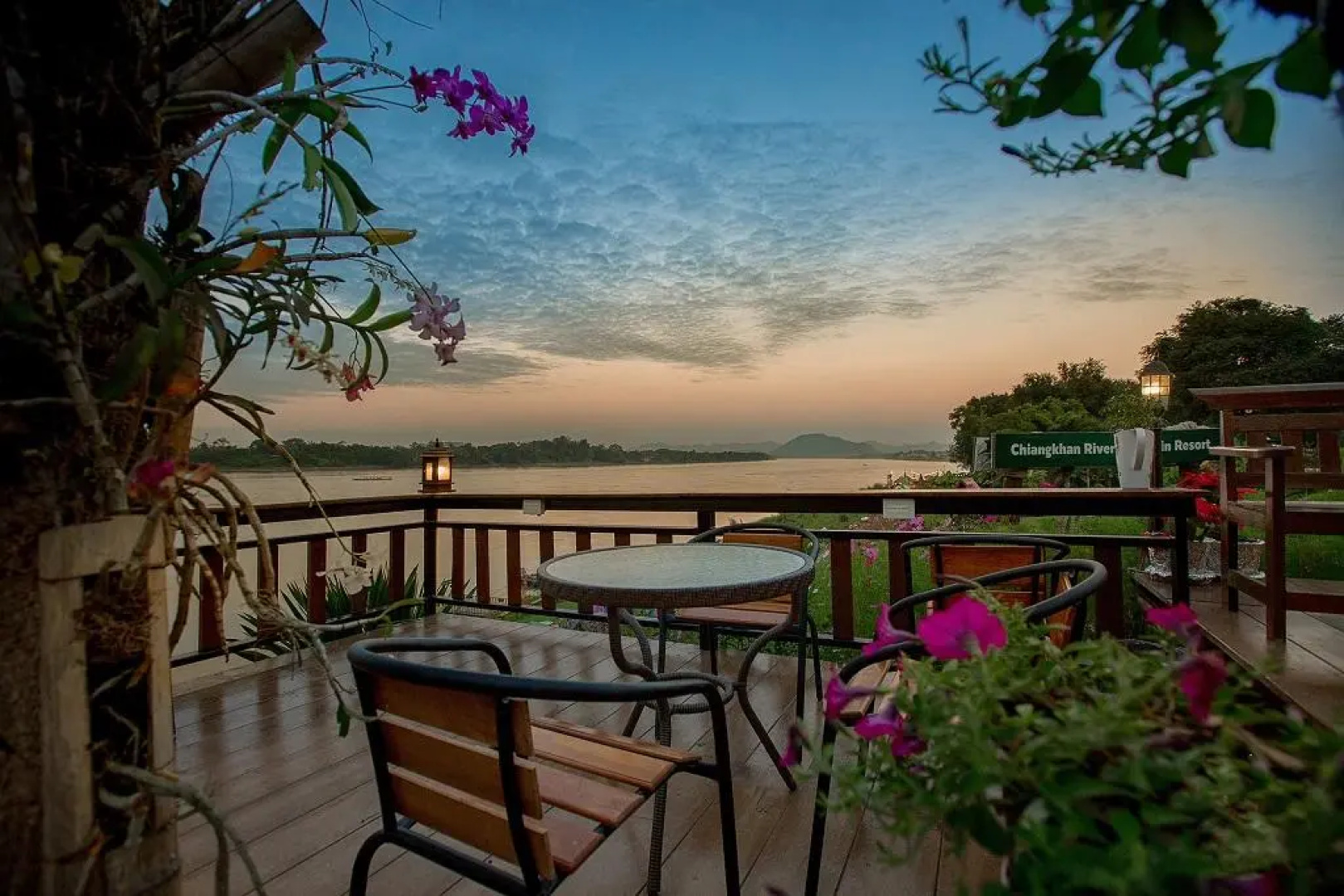 Chiangkhan River Mountain Resort (SHA Extra Plus)