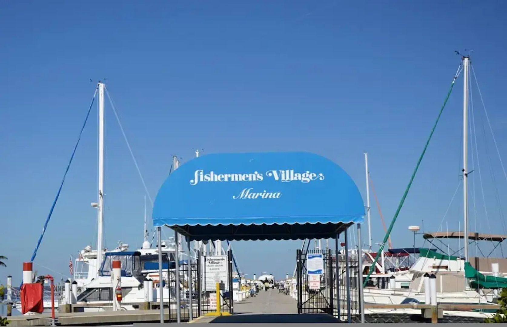 Waterfront Villa With Heated Pool Spa