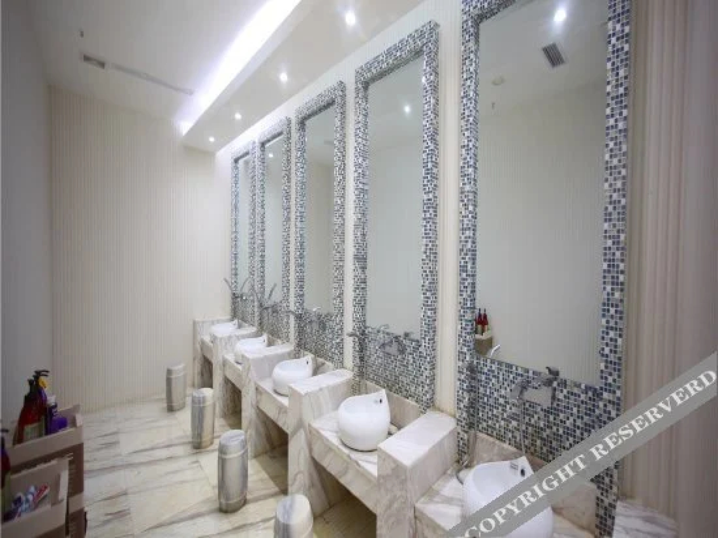 Shuidu Hotel